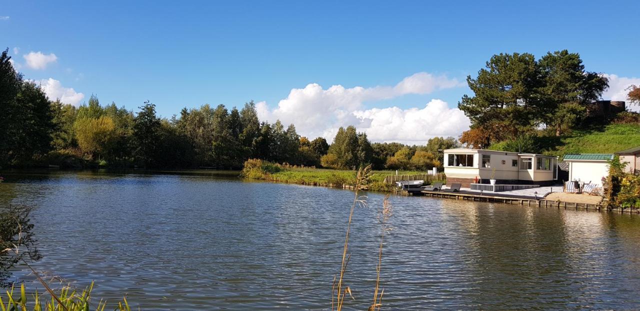 Carafun Aan Het Water Ooltgensplaat Villa Eksteriør bilde